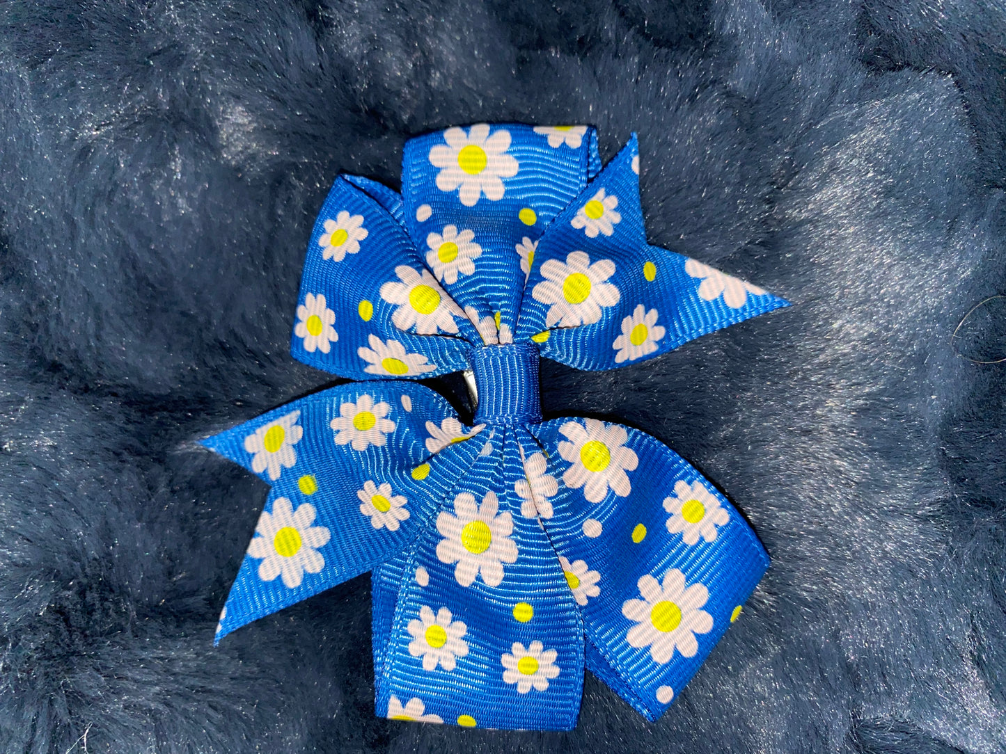 Traditional Double Loop Grosgrain Polka Dot Bow