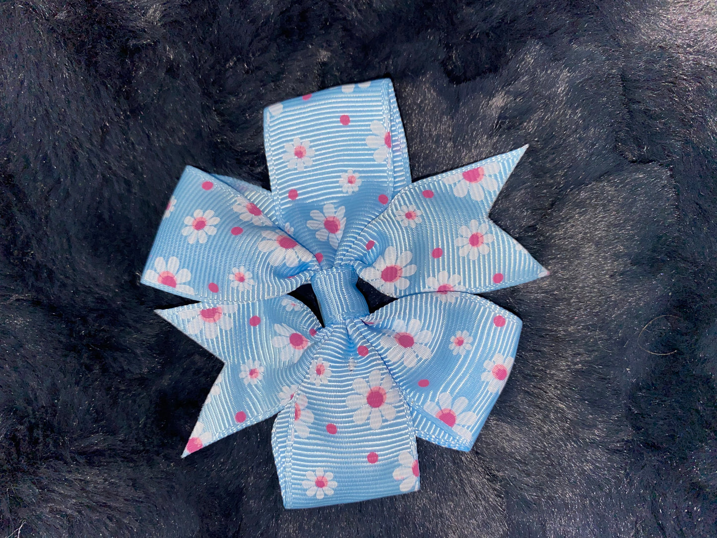 Traditional Double Loop Grosgrain Polka Dot Bow