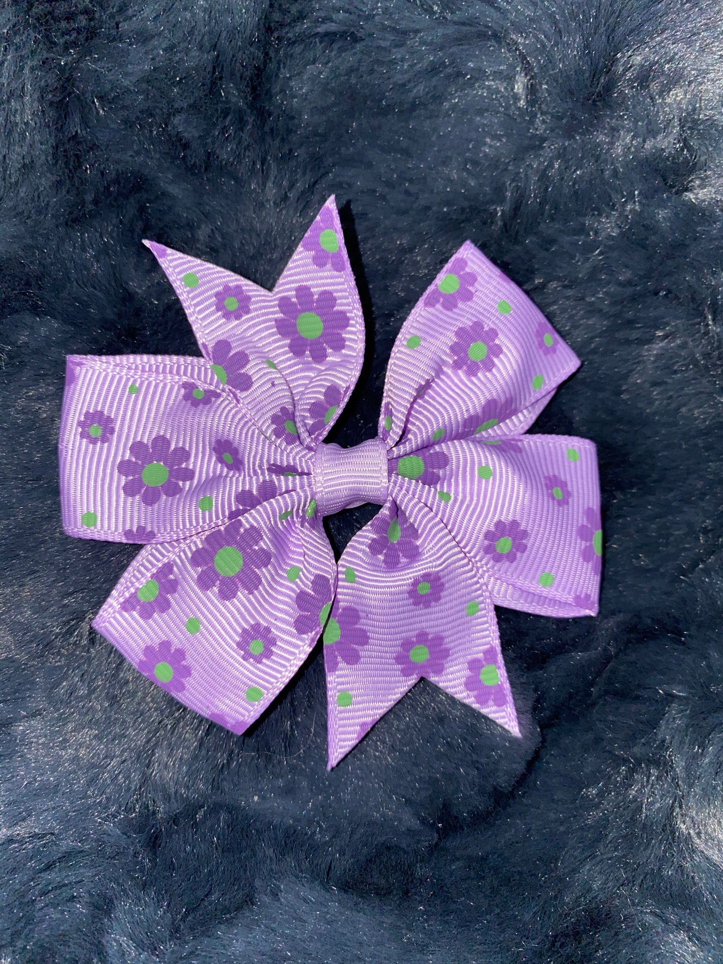 Traditional Double Loop Grosgrain Polka Dot Bow